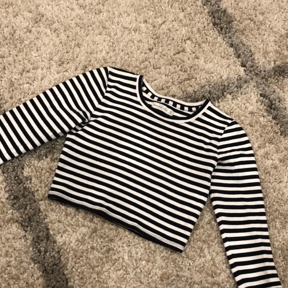 Cropped striped quarter sleeve shirt - Picture 2 of 4